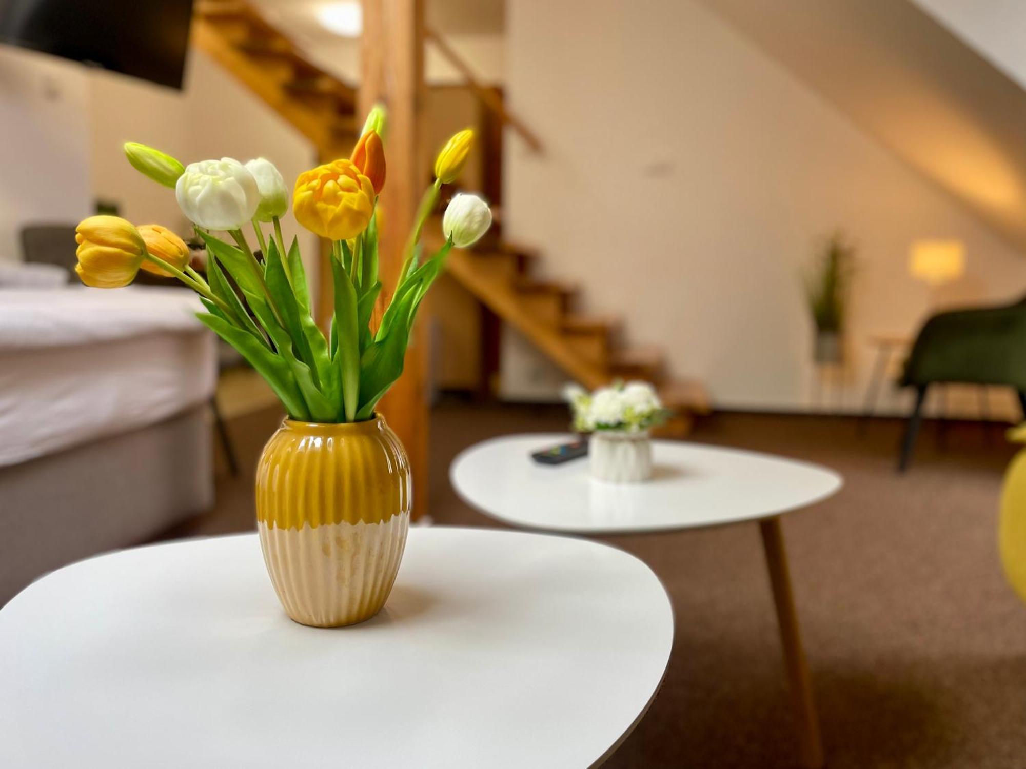 Hotel Aldo Unicov Luaran gambar