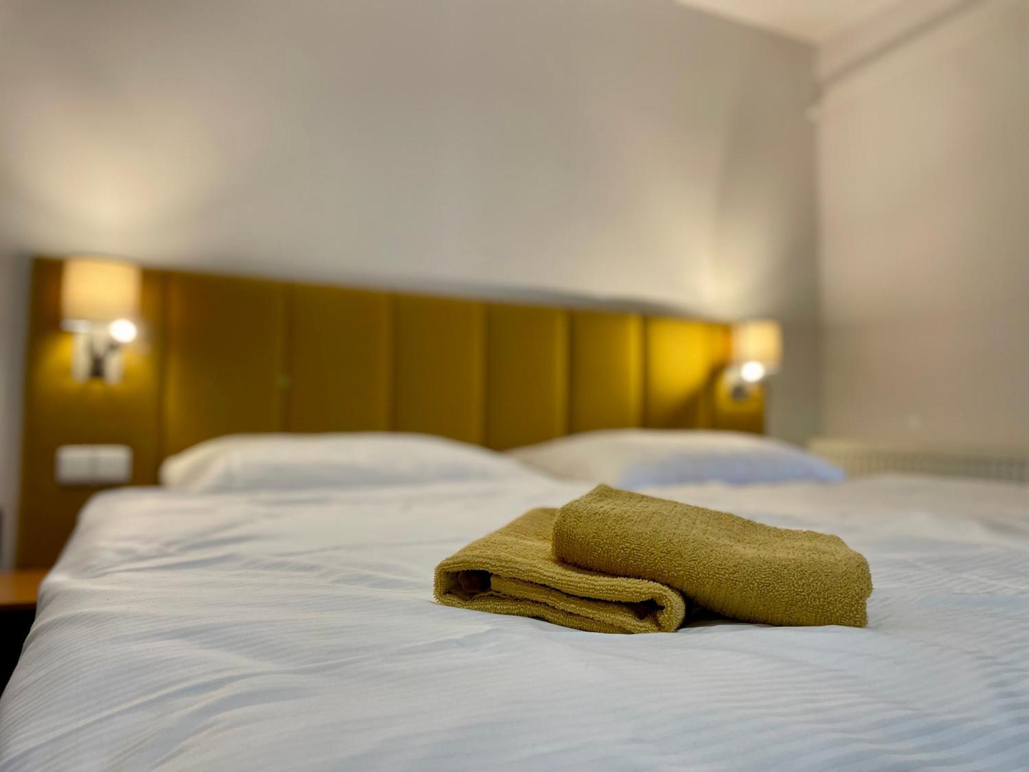 Hotel Aldo Unicov Luaran gambar